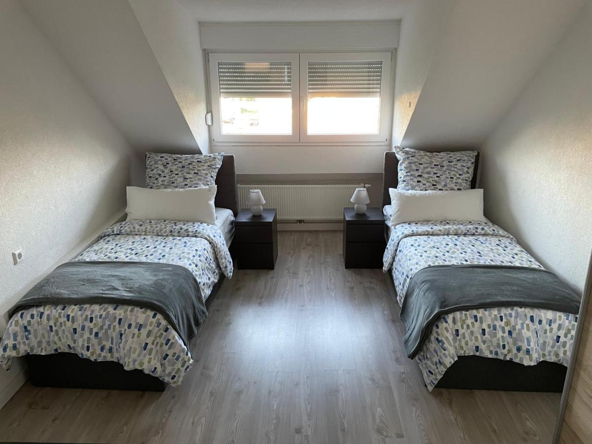 Delux Mit 4 Schlafzimmer Rastatt